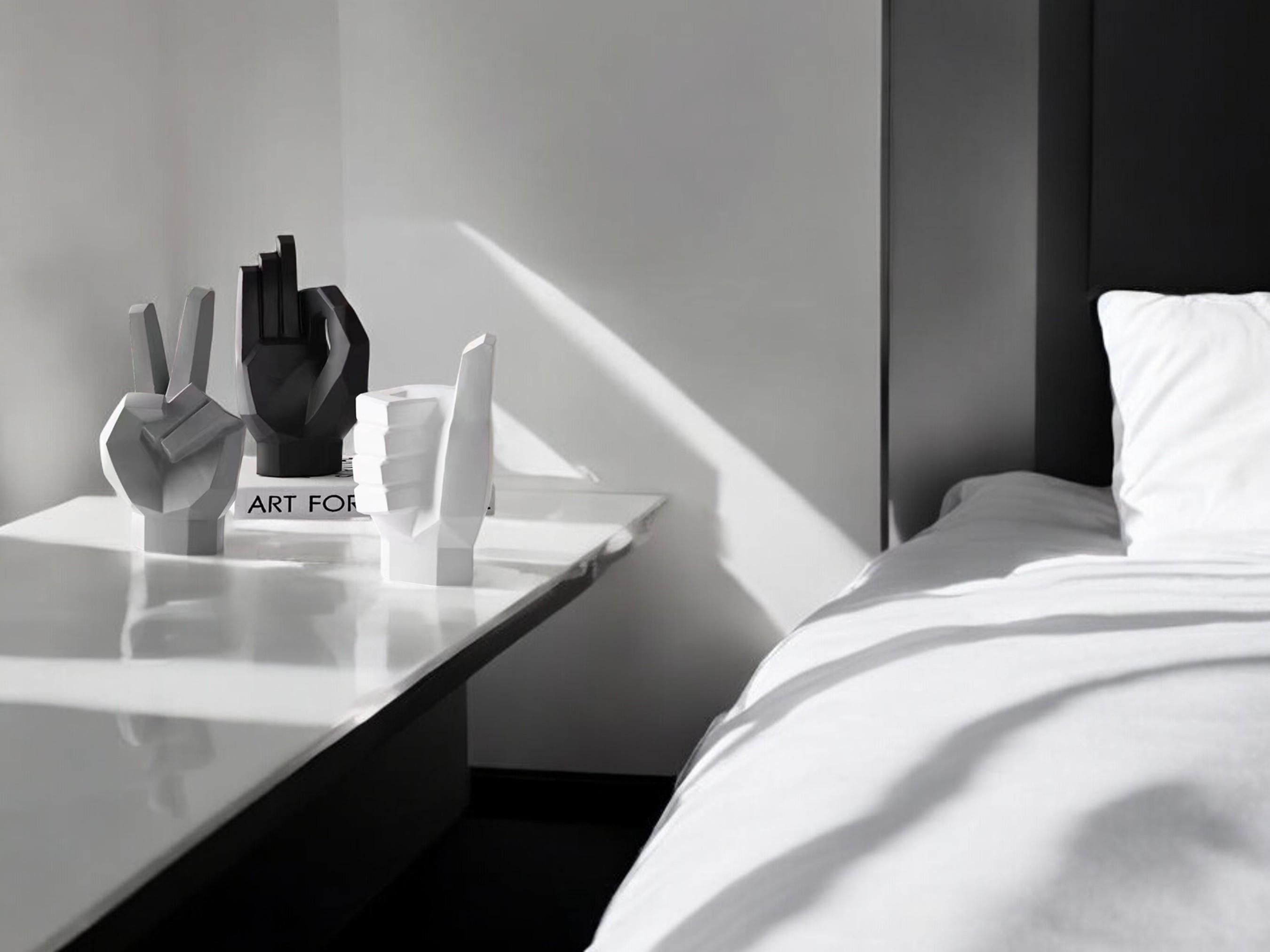 Hand Gesture Statue, Victory Sign Sculpture, Indoor Table Ornament, Modern Home Decoration