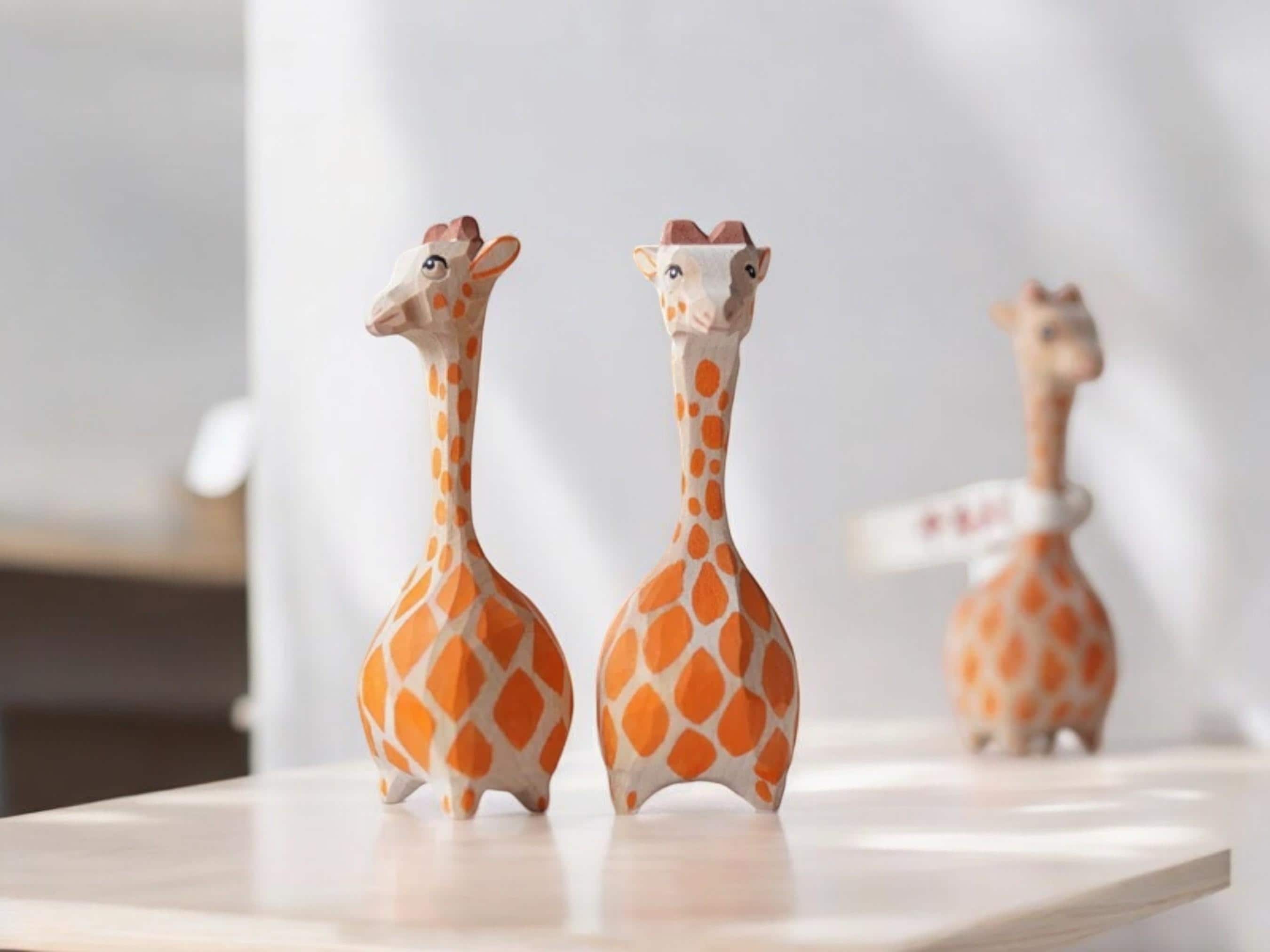 Wood Desktop Statue, Modern Table Sculpture, Indoor Home Decor, Living Room Ornament