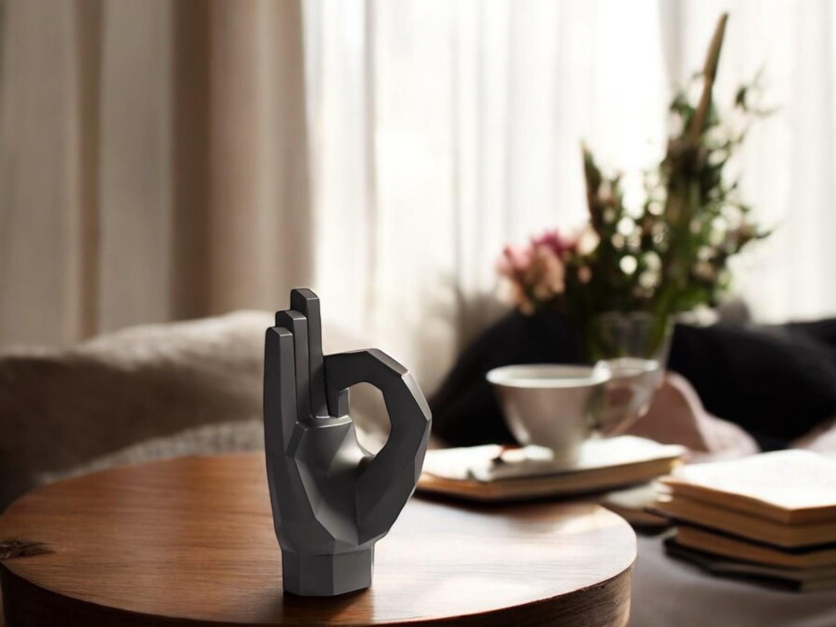 Hand Gesture Statue, Victory Sign Sculpture, Indoor Table Ornament, Modern Home Decoration