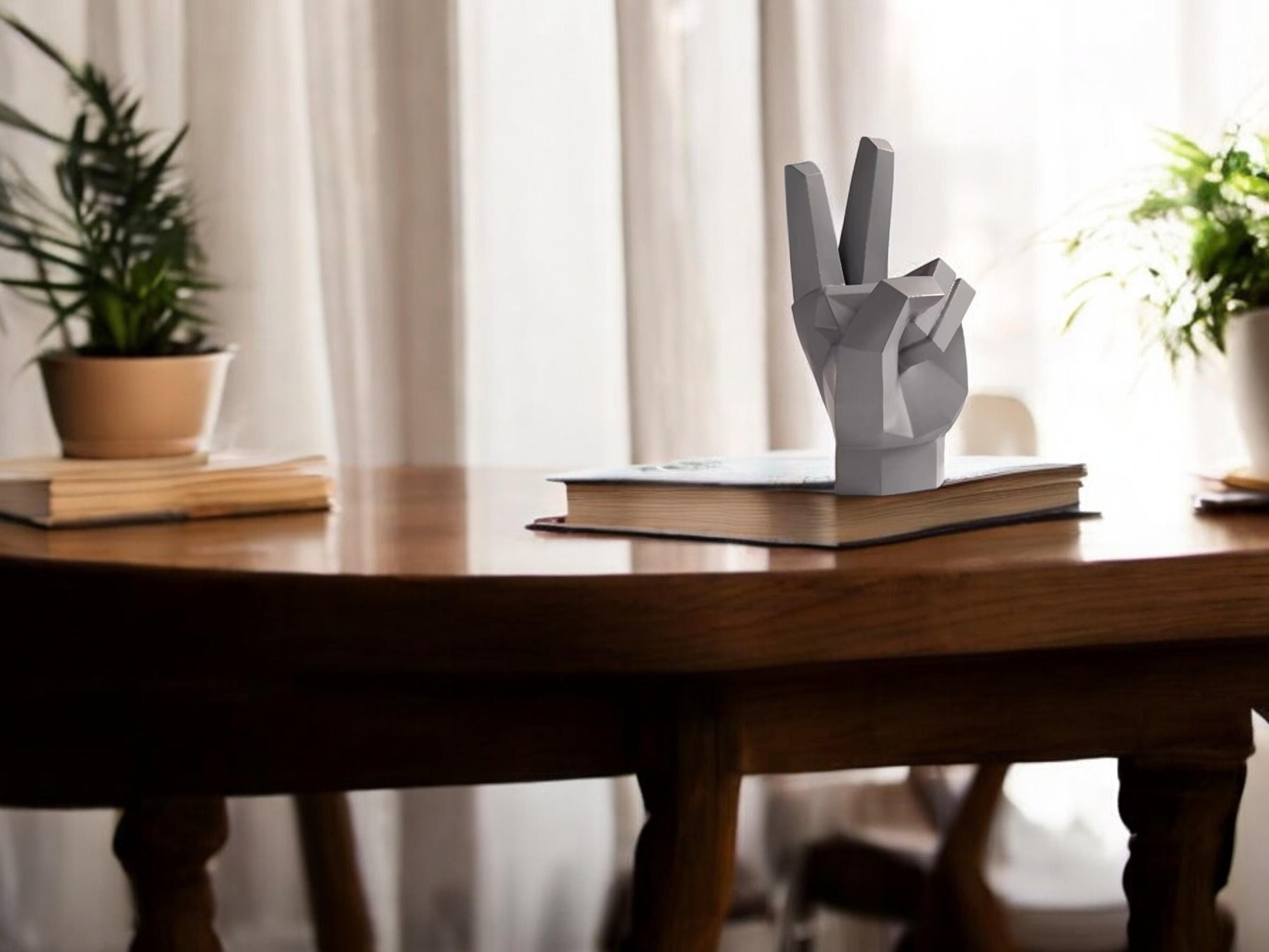 Hand Gesture Statue, Victory Sign Sculpture, Indoor Table Ornament, Modern Home Decoration