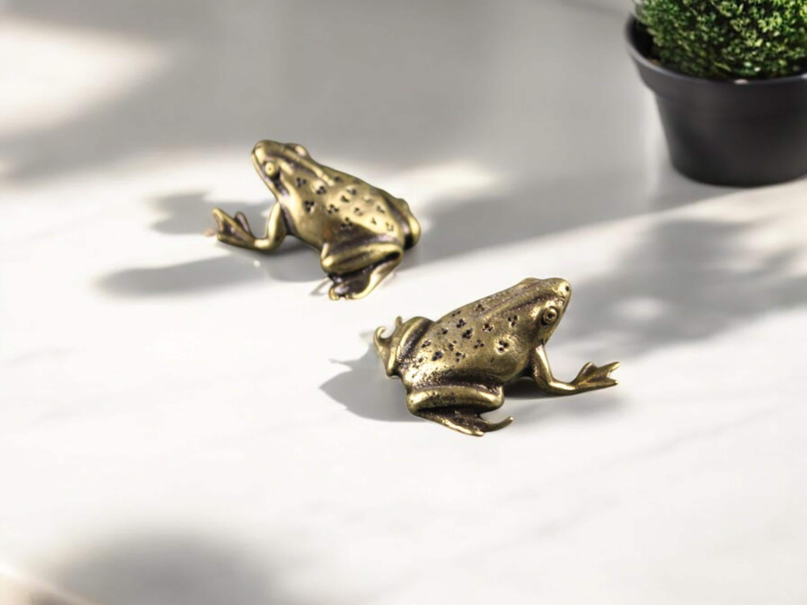 Mini Brass Frog Figurine, Vintage Garden Sculpture, Home Ornament