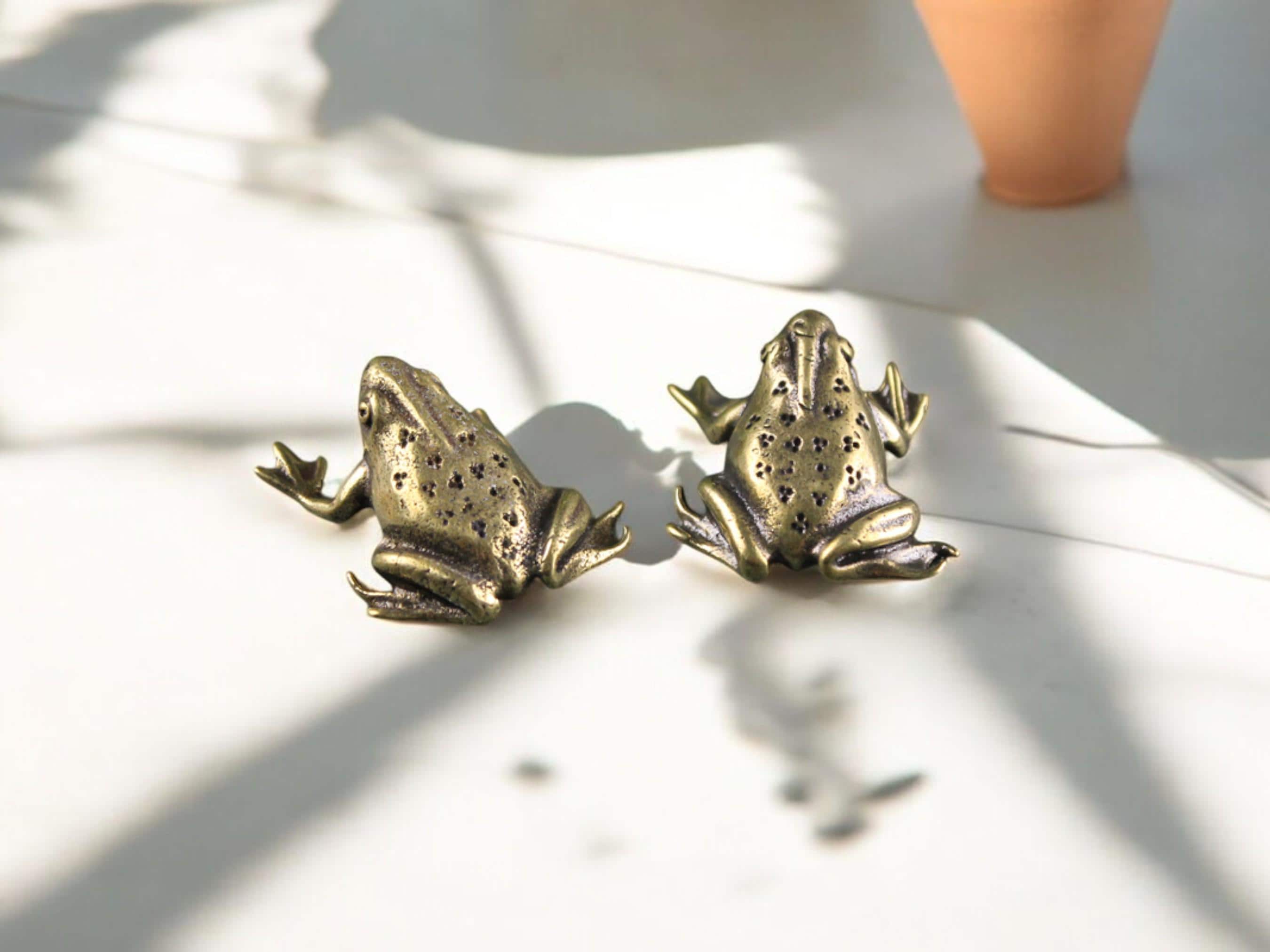 Mini Brass Frog Figurine, Vintage Garden Sculpture, Home Ornament