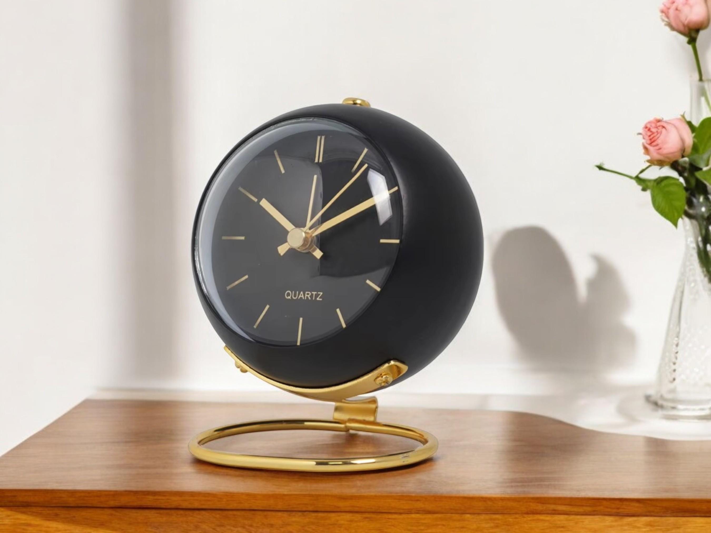 Minimalist Alarm Clock, Luminous Metal Desk Clock, Modern Bedside Table Decor