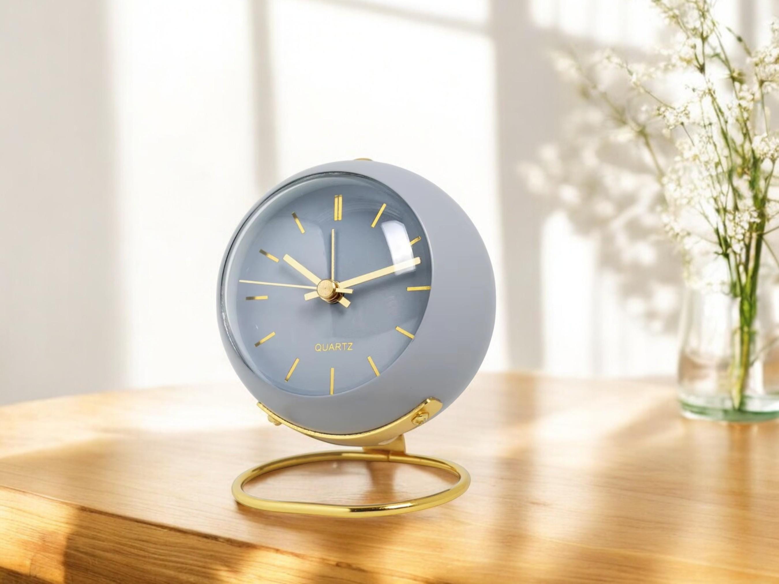 Minimalist Alarm Clock, Luminous Metal Desk Clock, Modern Bedside Table Decor