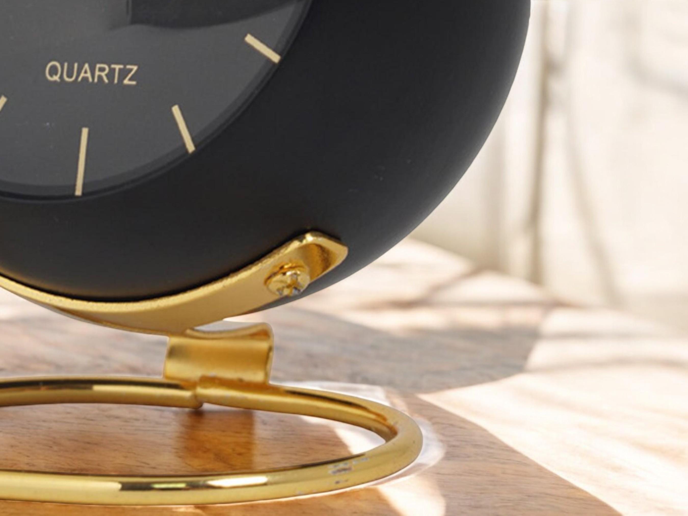 Minimalist Alarm Clock, Luminous Metal Desk Clock, Modern Bedside Table Decor