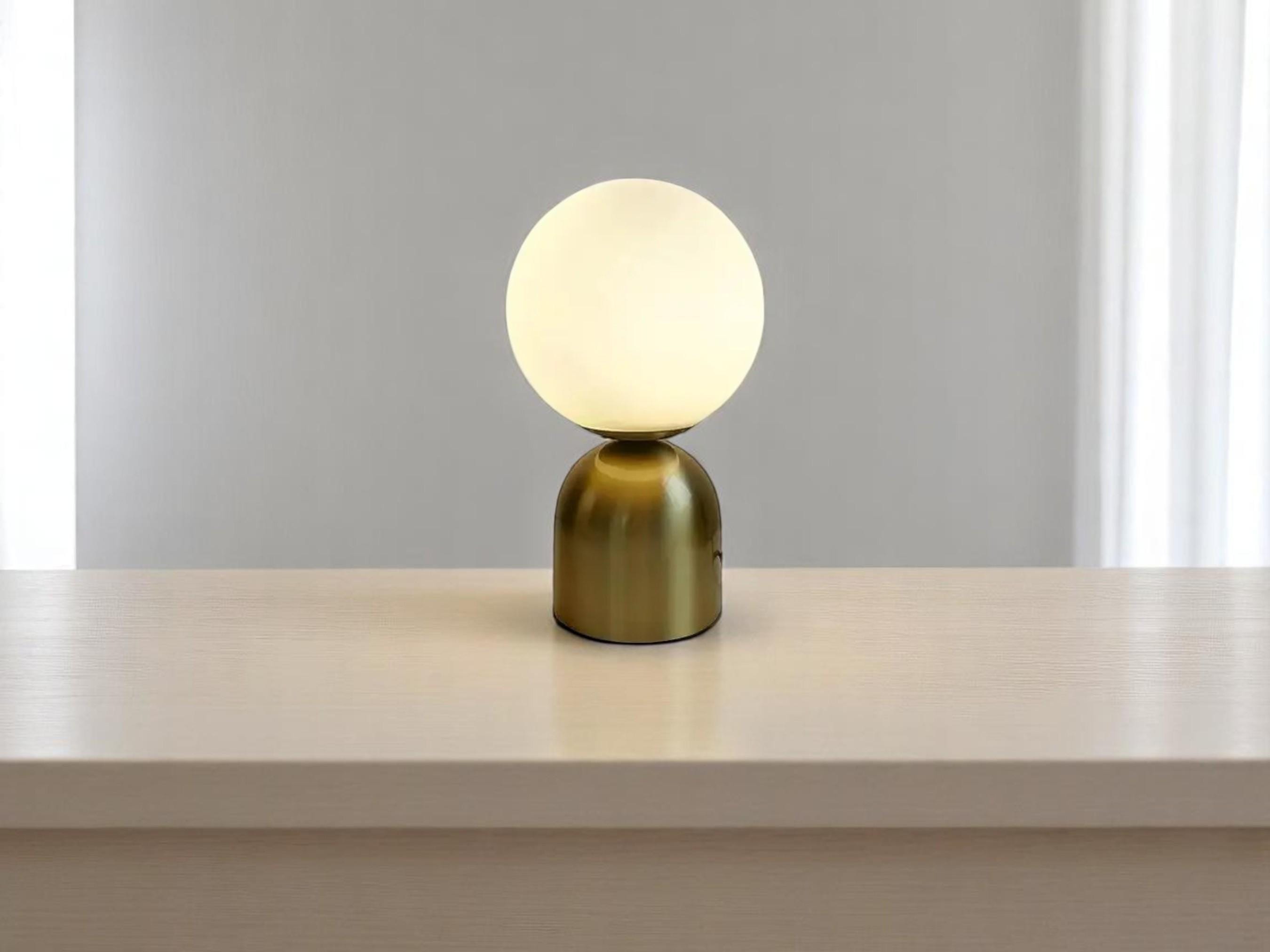 Nordic Brass Table Lamp, Minimalist Ball Desk Light, Modern Lighting for Bedroom