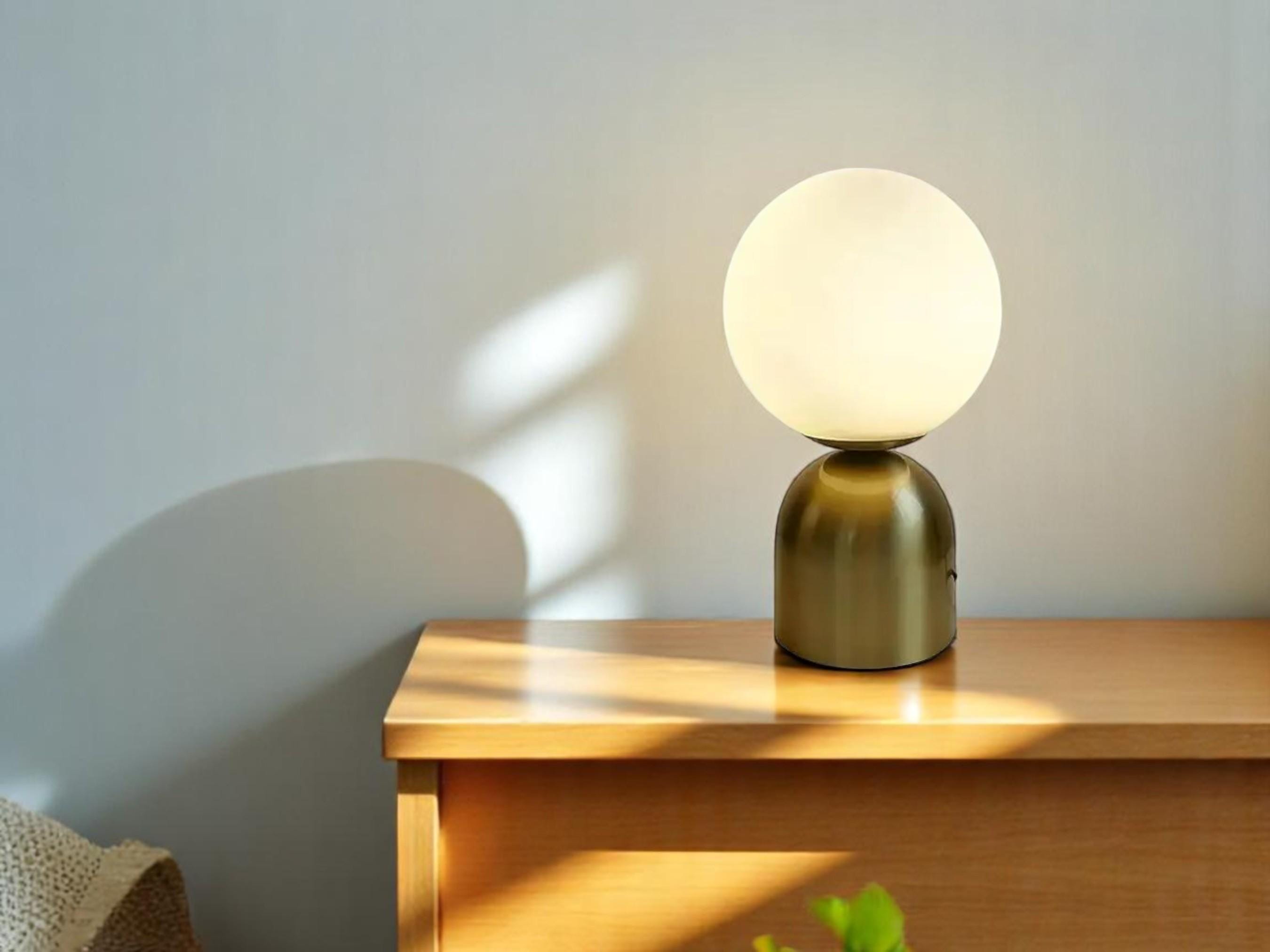 Nordic Brass Table Lamp, Minimalist Ball Desk Light, Modern Lighting for Bedroom