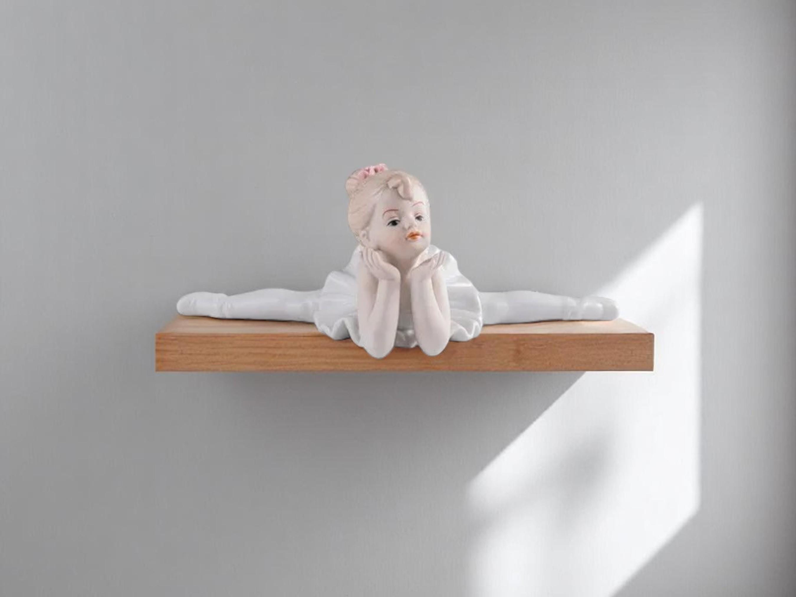 Elegant Ceramic Ballerina Figurine: Ballet Girl Statue, Bedroom and Shelf Decor
