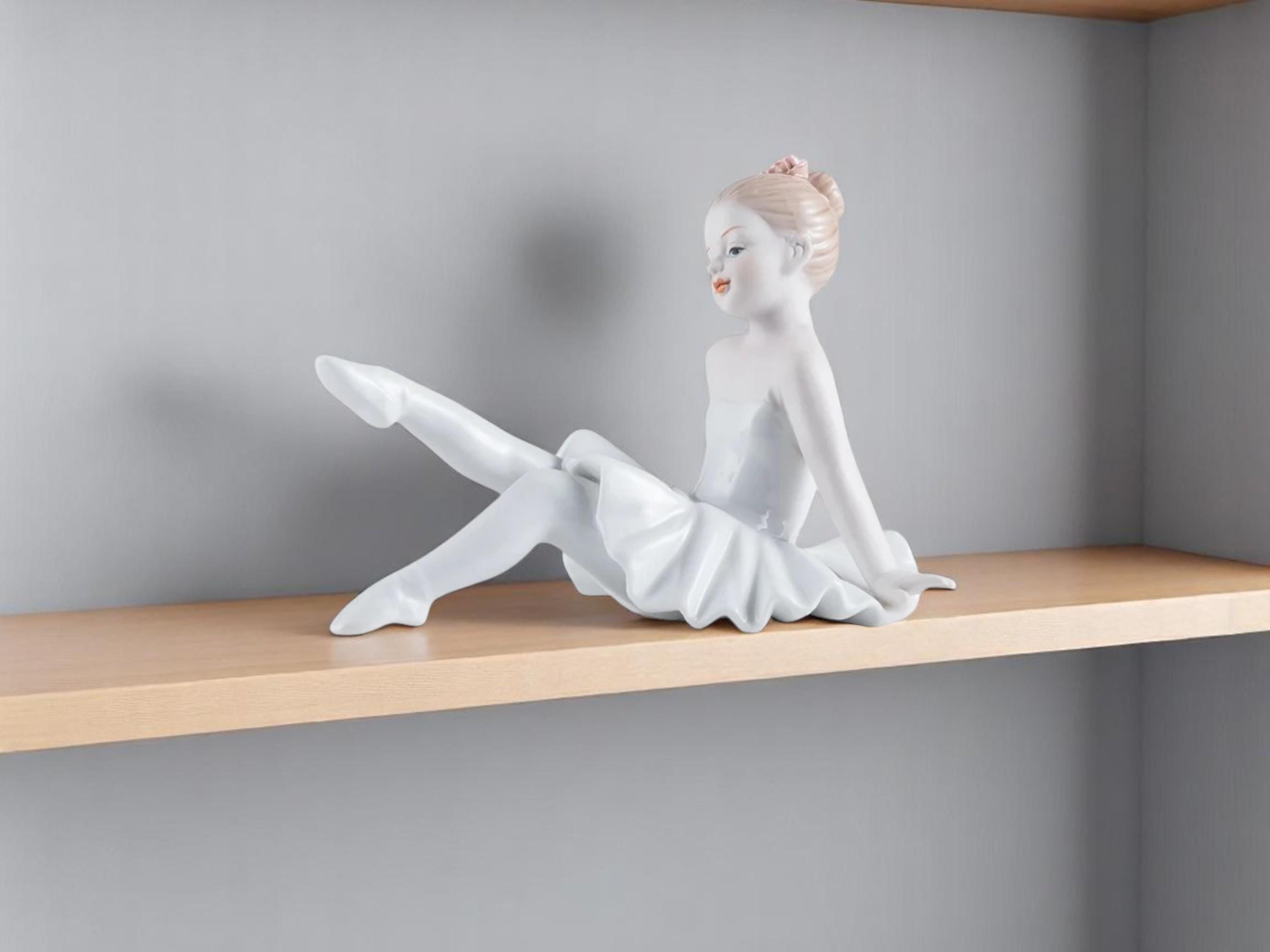 Elegant Ceramic Ballerina Figurine: Ballet Girl Statue, Bedroom and Shelf Decor