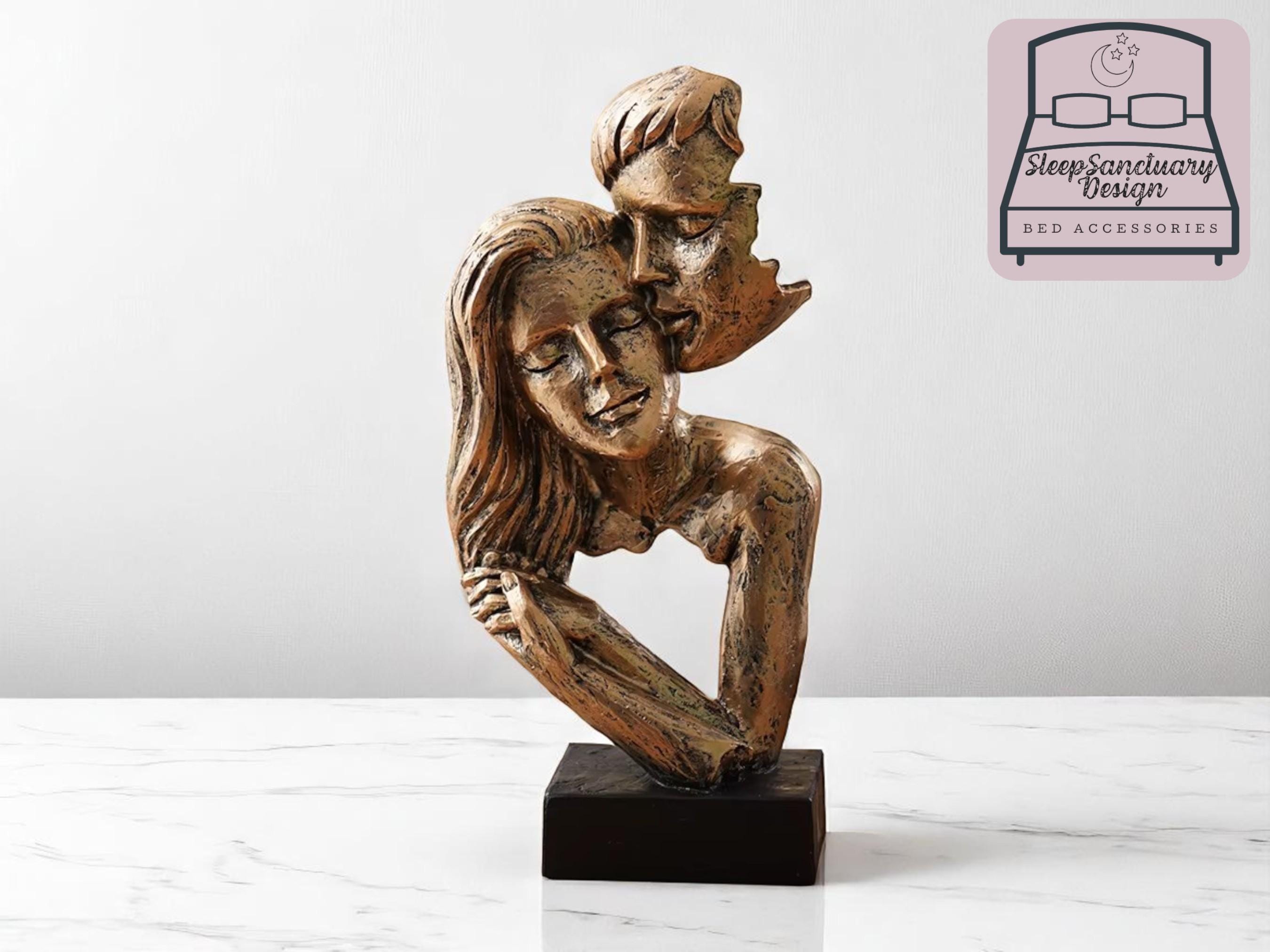 Abstract Couple Resin Art Sculpture, Love Figurine, Romantic Statue, Bookshelf Decor