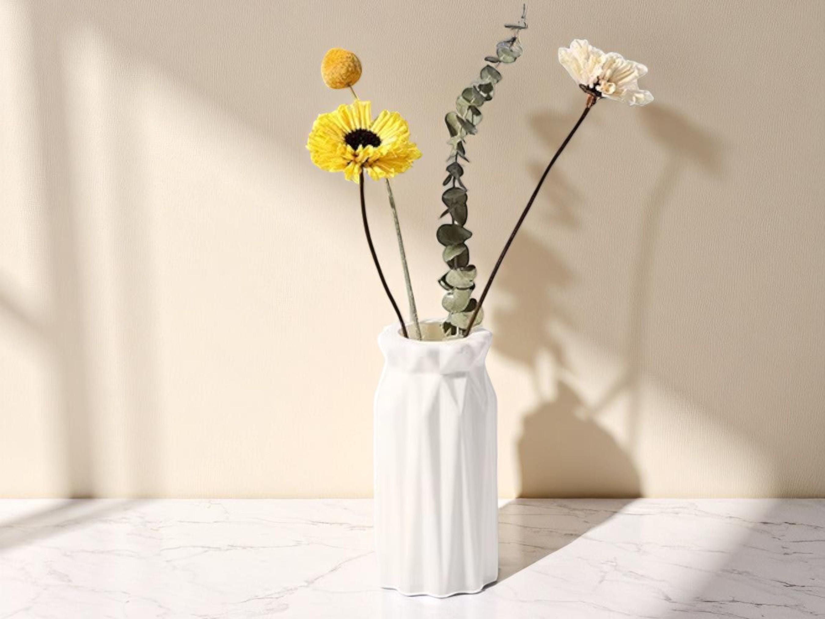 Modern Matte Plastic Vase, Minimalist Nordic Flower Vase, Contemporary Home Decor Accent